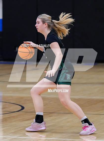 Thumbnail 3 in Robert Bateman vs Paradise Honors (Panther Hoops Classic) photogallery.