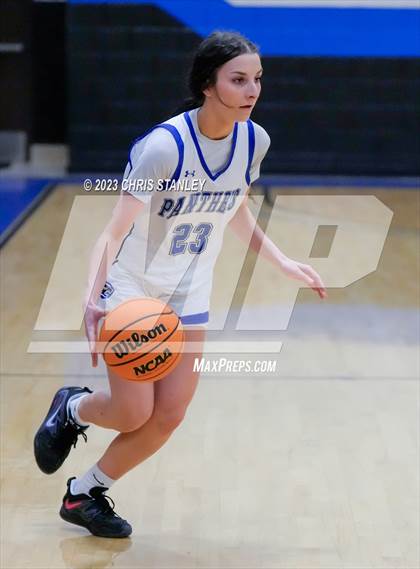 Thumbnail 3 in Robert Bateman vs Paradise Honors (Panther Hoops Classic) photogallery.