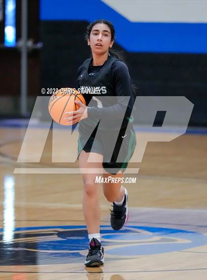Thumbnail 3 in Robert Bateman vs Paradise Honors (Panther Hoops Classic) photogallery.