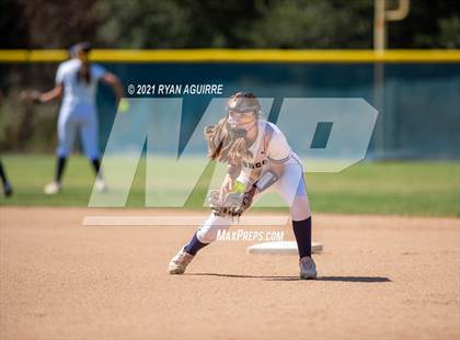Thumbnail 1 in Murrieta Mesa @ Vista Murrieta photogallery.