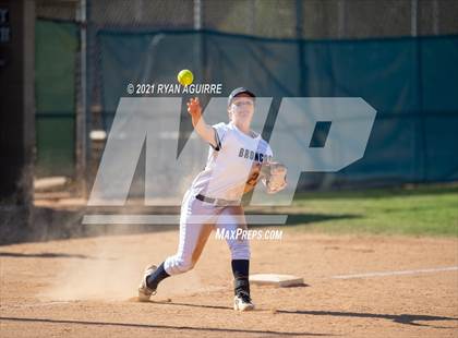 Thumbnail 1 in Murrieta Mesa @ Vista Murrieta photogallery.