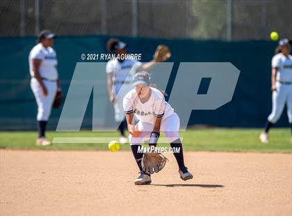 Thumbnail 3 in Murrieta Mesa @ Vista Murrieta photogallery.
