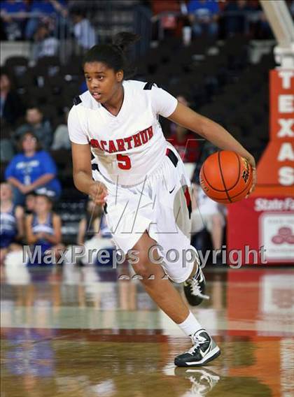 Thumbnail 3 in MacArthur vs. Georgetown (UIL 5A Final) photogallery.