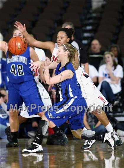 Thumbnail 1 in MacArthur vs. Georgetown (UIL 5A Final) photogallery.