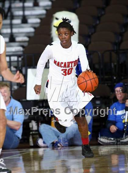 Thumbnail 2 in MacArthur vs. Georgetown (UIL 5A Final) photogallery.