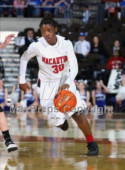Thumbnail 2 in MacArthur vs. Georgetown (UIL 5A Final) photogallery.