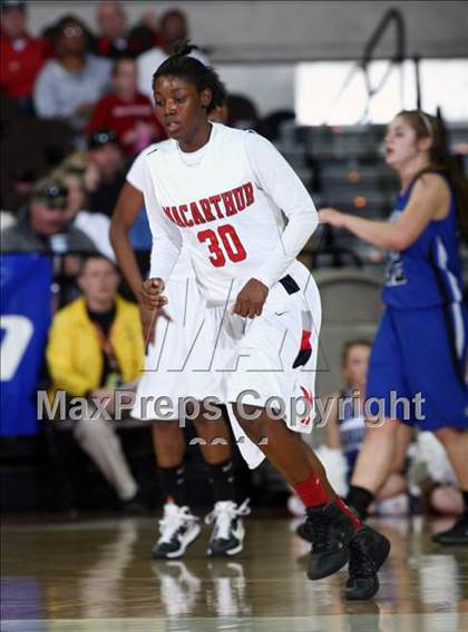 Thumbnail 1 in MacArthur vs. Georgetown (UIL 5A Final) photogallery.