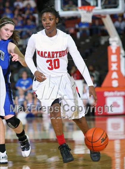 Thumbnail 3 in MacArthur vs. Georgetown (UIL 5A Final) photogallery.