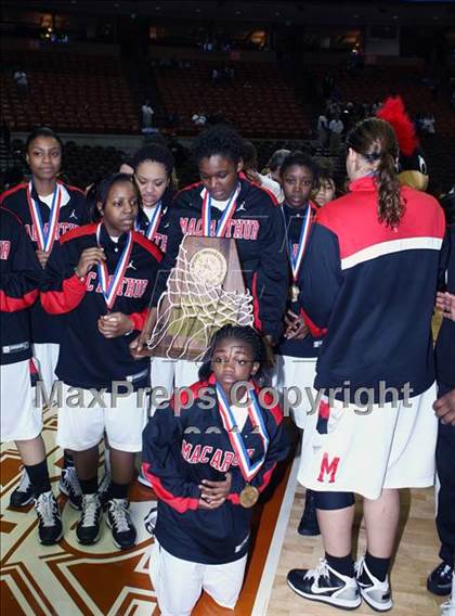 Thumbnail 3 in MacArthur vs. Georgetown (UIL 5A Final) photogallery.