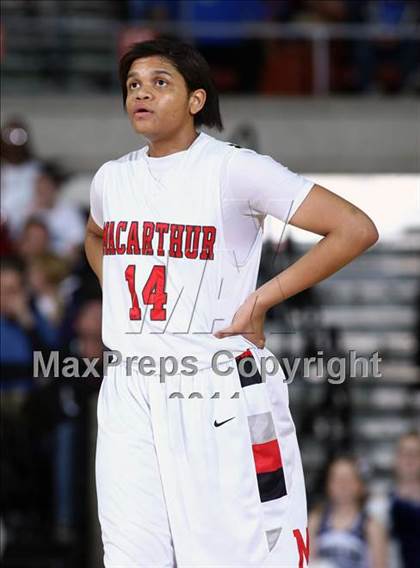 Thumbnail 2 in MacArthur vs. Georgetown (UIL 5A Final) photogallery.