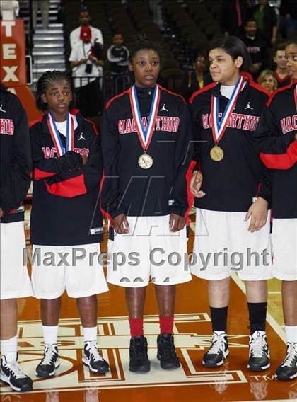 Thumbnail 1 in MacArthur vs. Georgetown (UIL 5A Final) photogallery.