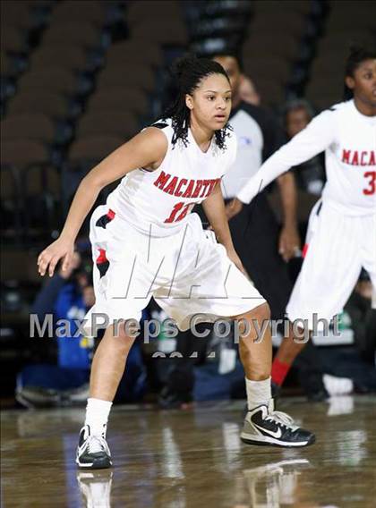 Thumbnail 3 in MacArthur vs. Georgetown (UIL 5A Final) photogallery.