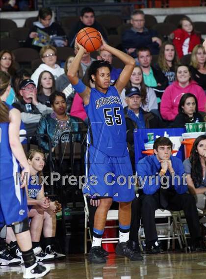 Thumbnail 3 in MacArthur vs. Georgetown (UIL 5A Final) photogallery.