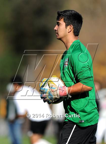 Thumbnail 1 in Crescenta Valley vs. Cleveland photogallery.