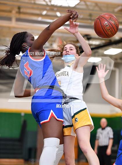 Thumbnail 1 in Williamsville South @ West Seneca East photogallery.