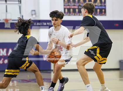 Thumbnail 2 in El Dorado @ Beckman photogallery.