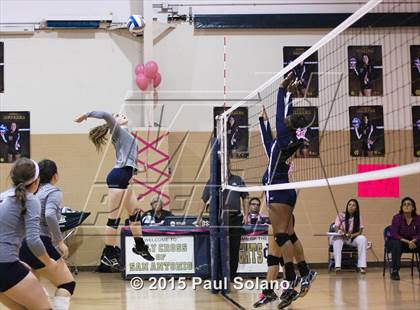 Thumbnail 1 in Providence Catholic @ Holy Cross photogallery.