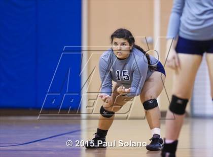 Thumbnail 3 in Providence Catholic @ Holy Cross photogallery.