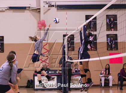 Thumbnail 2 in Providence Catholic @ Holy Cross photogallery.