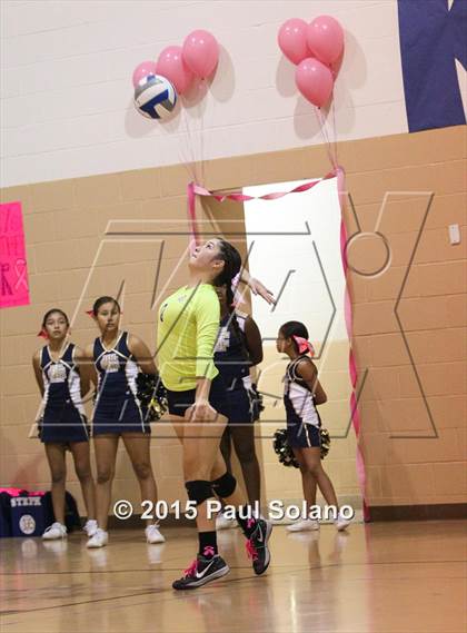 Thumbnail 1 in Providence Catholic @ Holy Cross photogallery.
