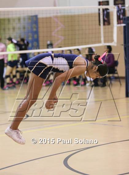 Thumbnail 3 in Providence Catholic @ Holy Cross photogallery.