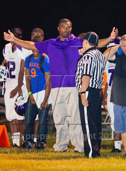 Thumbnail 3 in Logos Prep Academy vs. Calvert photogallery.