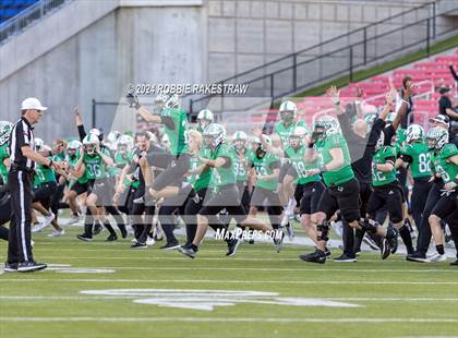 Thumbnail 2 in Longview vs. Southlake Carroll (UIL 6A Division II Semifinal) photogallery.