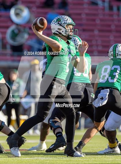 Thumbnail 2 in Longview vs. Southlake Carroll (UIL 6A Division II Semifinal) photogallery.