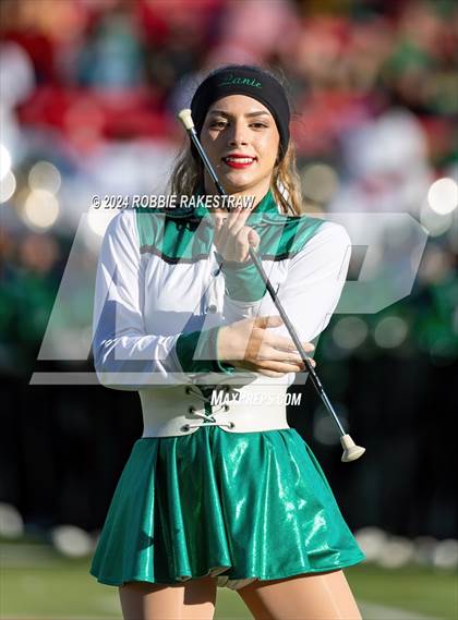 Thumbnail 2 in Longview vs. Southlake Carroll (UIL 6A Division II Semifinal) photogallery.