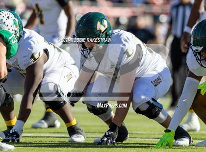 Thumbnail 1 in Longview vs. Southlake Carroll (UIL 6A Division II Semifinal) photogallery.