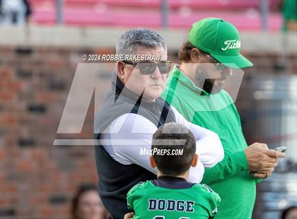 Thumbnail 2 in Longview vs. Southlake Carroll (UIL 6A Division II Semifinal) photogallery.