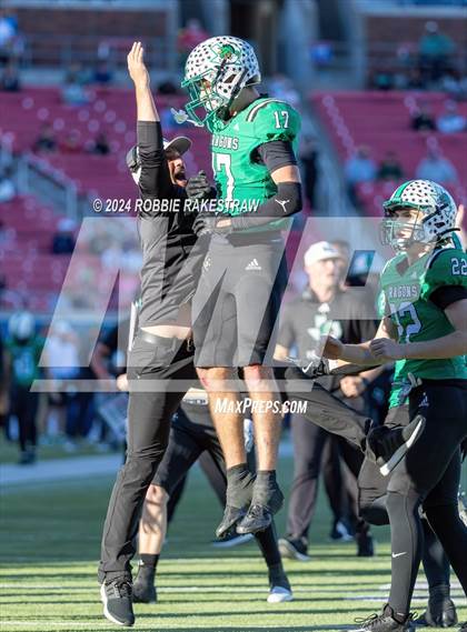 Thumbnail 3 in Longview vs. Southlake Carroll (UIL 6A Division II Semifinal) photogallery.