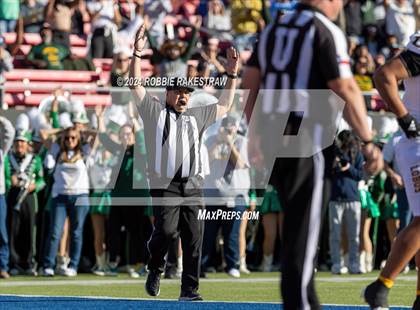 Thumbnail 1 in Longview vs. Southlake Carroll (UIL 6A Division II Semifinal) photogallery.