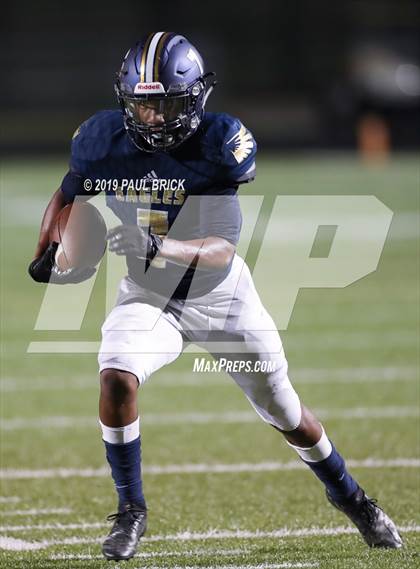 Thumbnail 2 in Hays vs Akins photogallery.
