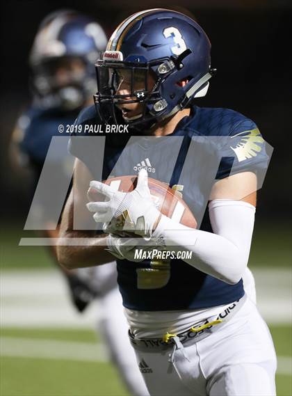 Thumbnail 2 in Hays vs Akins photogallery.