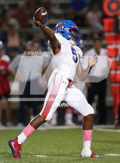 Thumbnail 2 in Hays vs Akins photogallery.