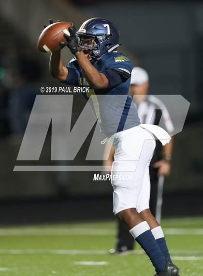 Thumbnail 2 in Hays vs Akins photogallery.