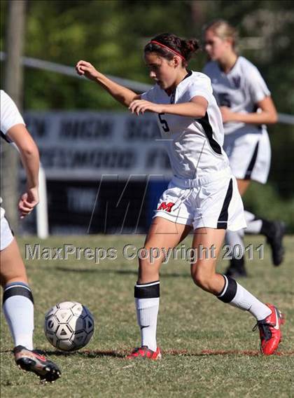 Thumbnail 3 in Maryville vs Father Ryan (Bearden Invitational) photogallery.