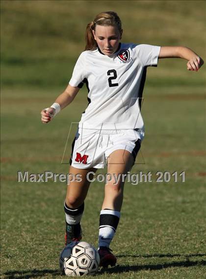 Thumbnail 1 in Maryville vs Father Ryan (Bearden Invitational) photogallery.