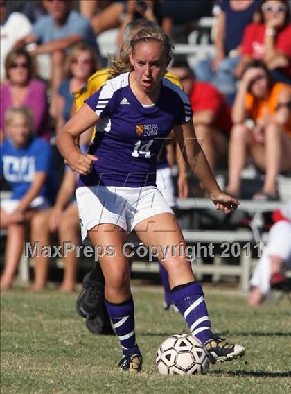 Thumbnail 2 in Maryville vs Father Ryan (Bearden Invitational) photogallery.