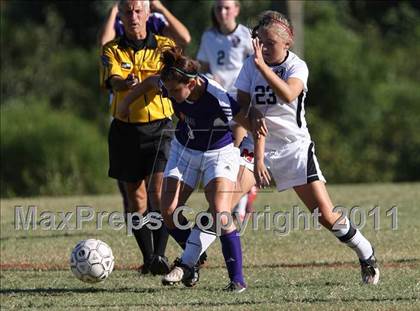 Thumbnail 2 in Maryville vs Father Ryan (Bearden Invitational) photogallery.