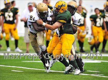 Thumbnail 2 in Twiggs County vs. Glades Day (Gridiron Challenge) photogallery.