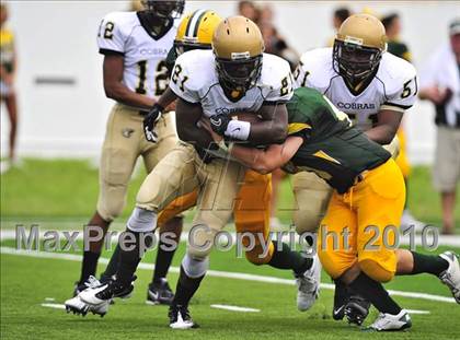 Thumbnail 1 in Twiggs County vs. Glades Day (Gridiron Challenge) photogallery.