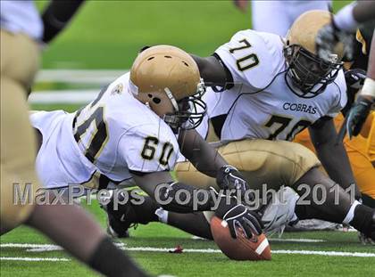 Thumbnail 3 in Twiggs County vs. Glades Day (Gridiron Challenge) photogallery.