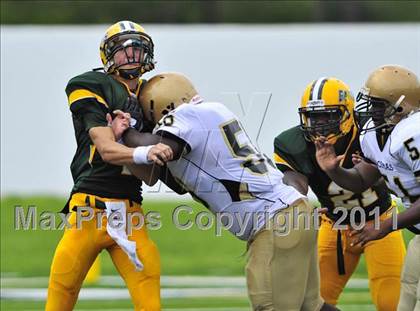 Thumbnail 3 in Twiggs County vs. Glades Day (Gridiron Challenge) photogallery.