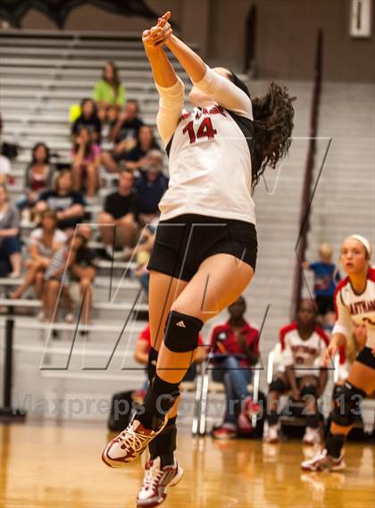 Thumbnail 3 in Wylie East vs Carthage (Garland ISD Tournament) photogallery.