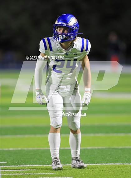 Thumbnail 2 in Santa Margarita vs Sierra Canyon (CIF SS D1 Rnd 1 Playoff) photogallery.