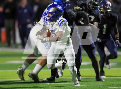 Thumbnail 2 in Santa Margarita vs Sierra Canyon (CIF SS D1 Rnd 1 Playoff) photogallery.