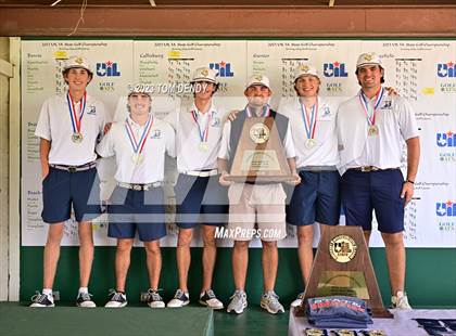 Thumbnail 1 in UIL 3A State Championships photogallery.