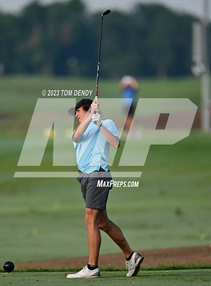 Thumbnail 1 in UIL 3A State Championships photogallery.